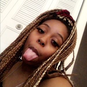 Meet your Posher, Jazmine